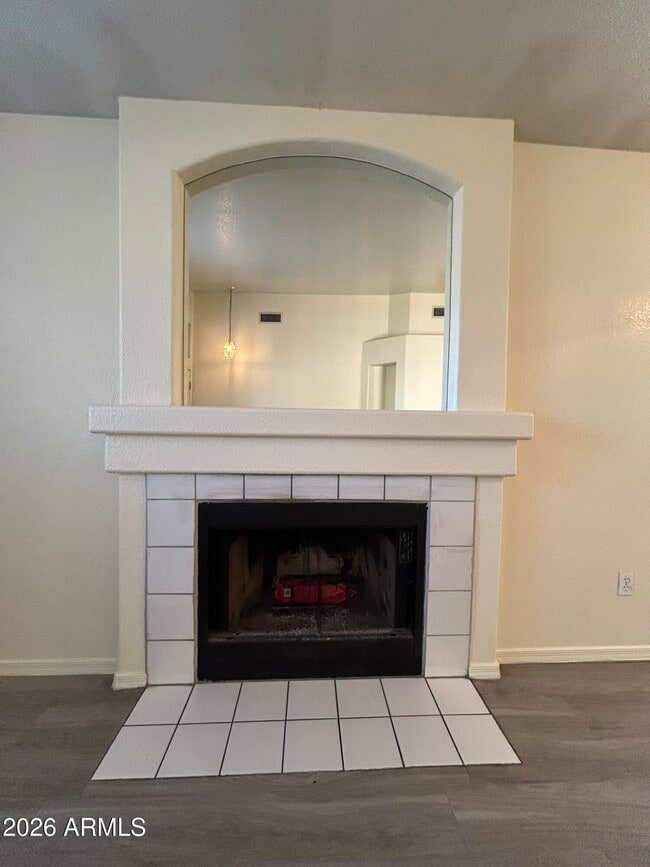 Building Photo - 51 N Del Pueblo Pl