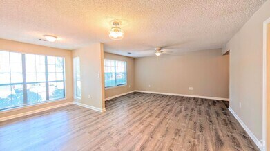 Building Photo - Remodeled and Move-in Ready Condo! | 1 br ...