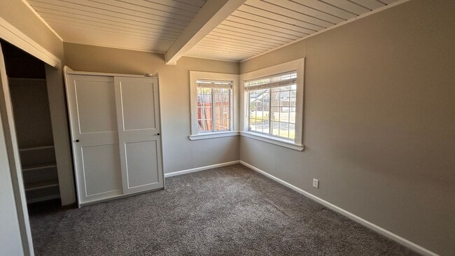 Building Photo - Nice home in Sacramento