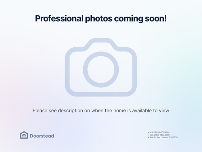 Building Photo - 94 Naples Rd