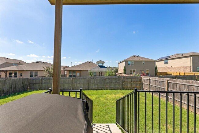 Building Photo - 6909 Bellingham Dr