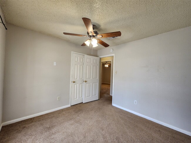 Building Photo - 9607 Hanford St