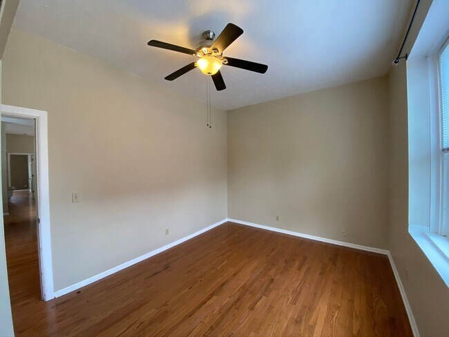 Building Photo - 55 Parker St