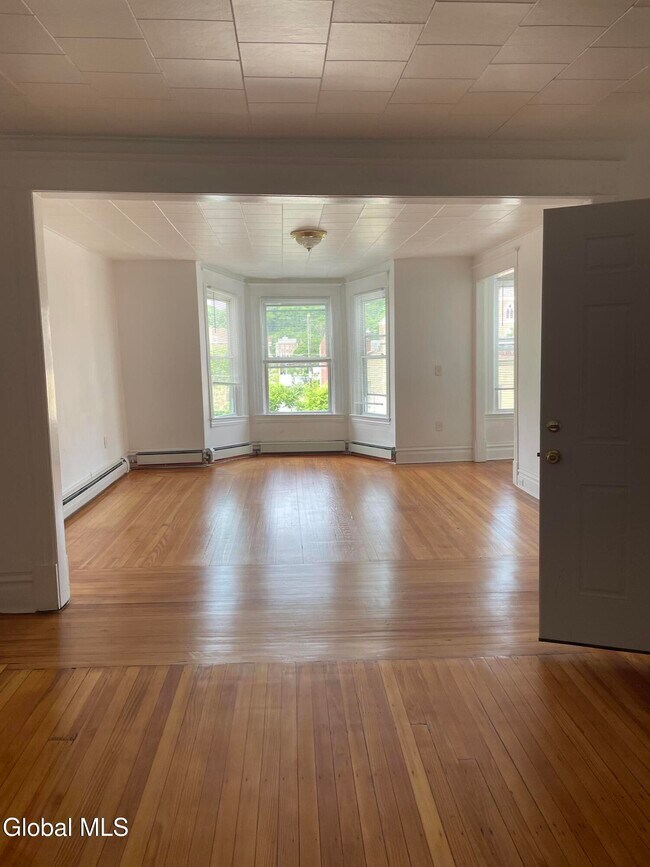 Building Photo - 225 Remsen St