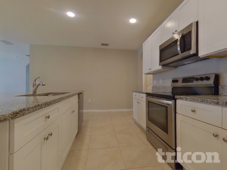 Building Photo - 2531 Newmark Dr