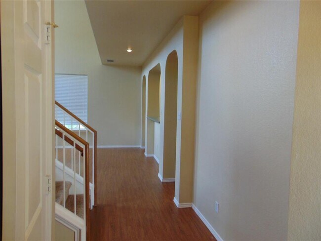 Building Photo - 4482 Mather