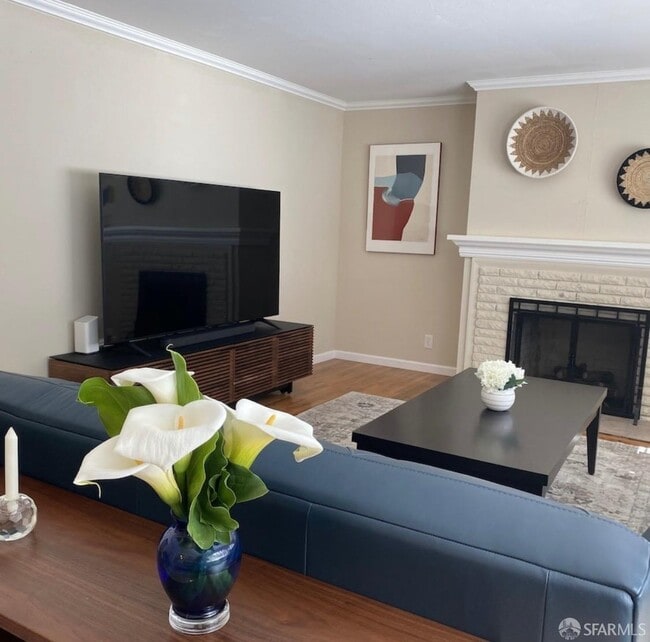 Building Photo - 4052 Costado Rd