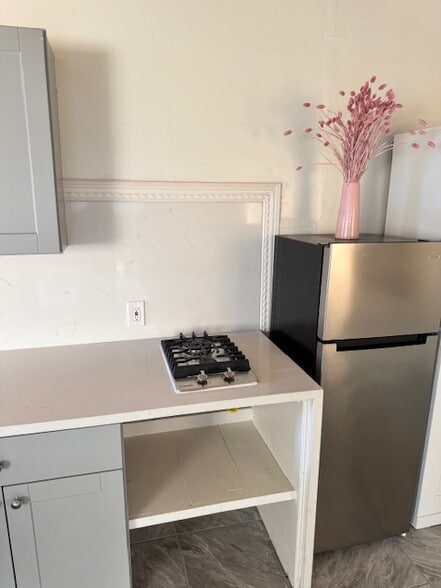 Building Photo - 4701 1/2 W 168th St