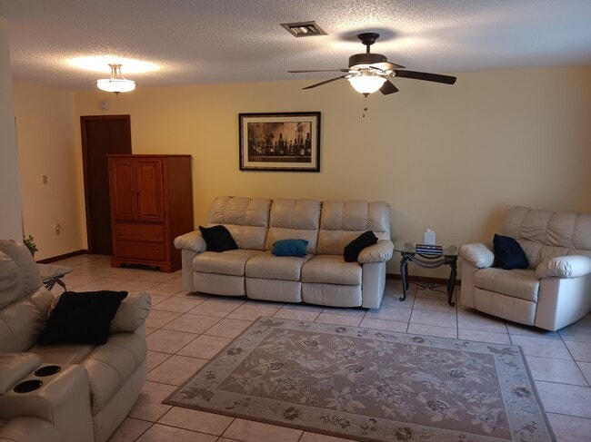 Building Photo - 2173 Danforth Rd