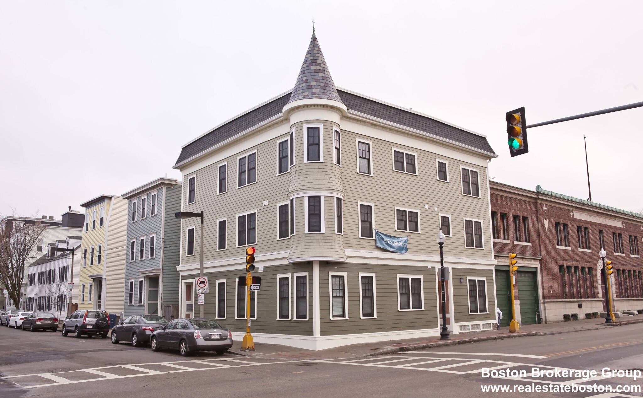 Building Photo - 195 W 3rd St