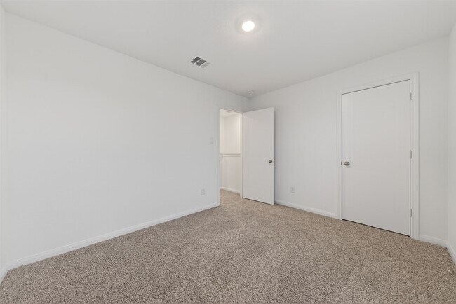 Building Photo - 12227 Shield Crest Ct