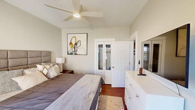 Building Photo - 1341 Franklin St NE