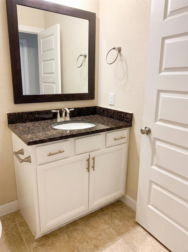 Building Photo - 3614 Bonnie Bend Dr