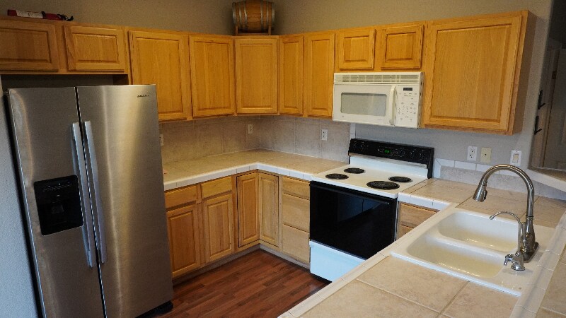 Building Photo - 3610 Ensenada Dr