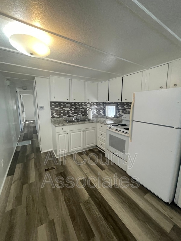 Building Photo - 2132 Kepner Dr