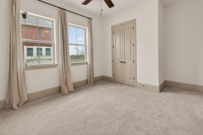 Building Photo - 722 Imperial Blvd