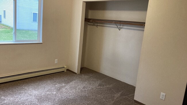 Building Photo - 1170 Dodds Dr