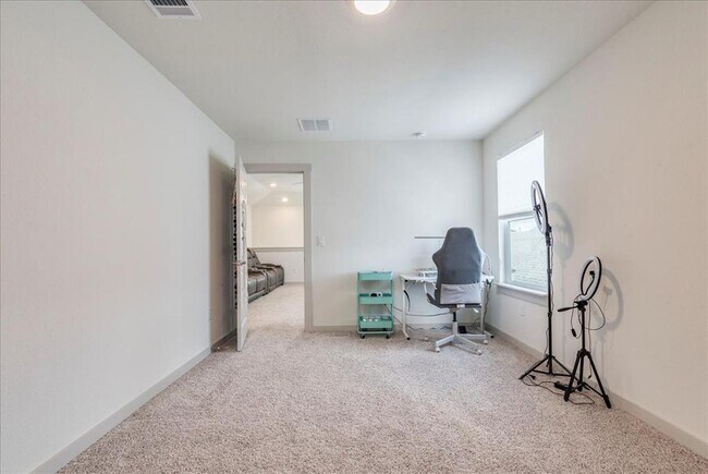 Building Photo - 125 Cupreata Ln