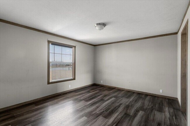 Building Photo - 104 Pineapple Sage Cv