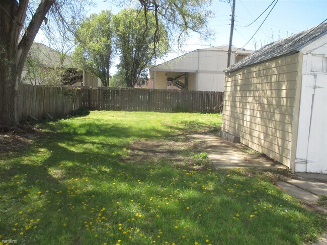 Building Photo - 2 br, 1 bath House - 421 S Sedgwick St