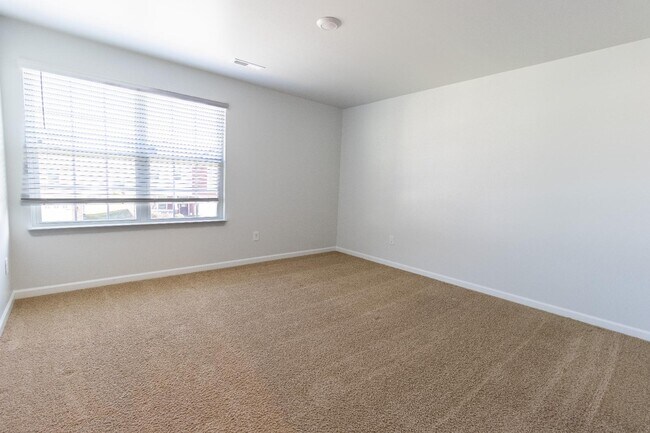 Building Photo - 478 Sapphire Rd