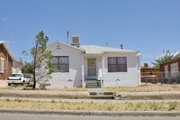 Building Photo - MINUTES FROM FORT BLISS!!