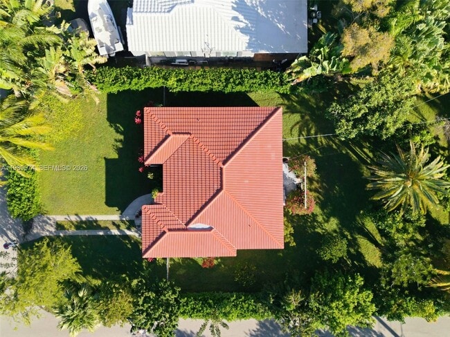 Building Photo - 1538 Funston St