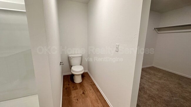 Building Photo - 16201 Harvester