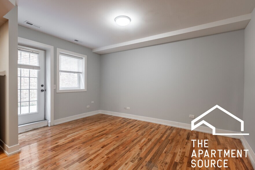 Building Photo - 556 W Arlington Pl