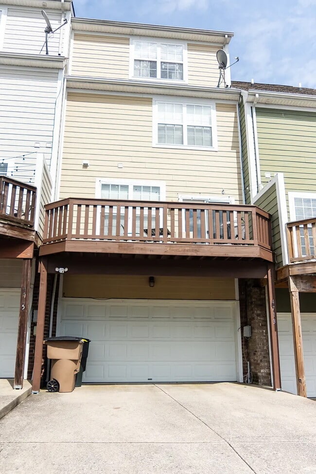 Building Photo - 4713 Brighton Village Dr