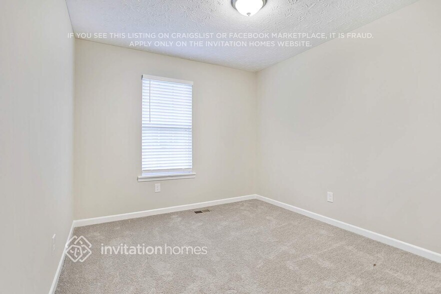 Building Photo - 6556 Willow Ln