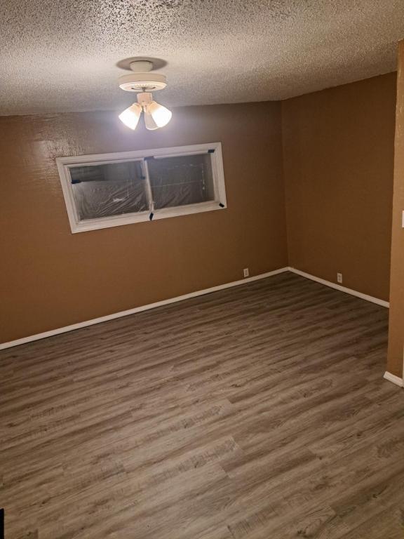 Building Photo - 505 Dogwood Ln