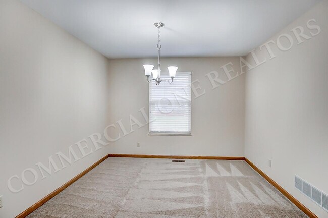Building Photo - Beautiful 4 Bedroom Home near Mill Run