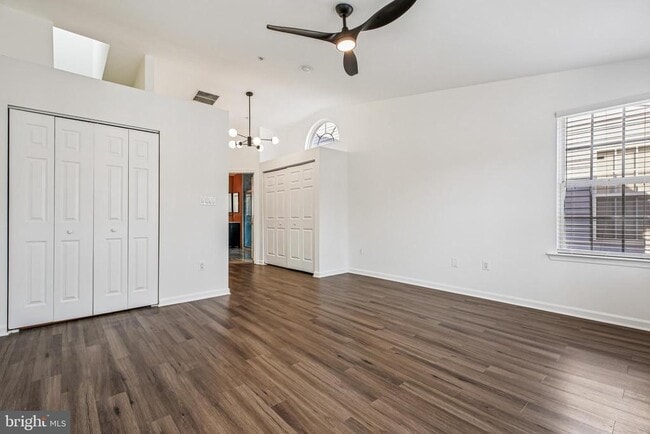 Building Photo - 8 Crusader Ct