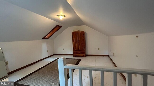 Building Photo - 1039 Elwood St