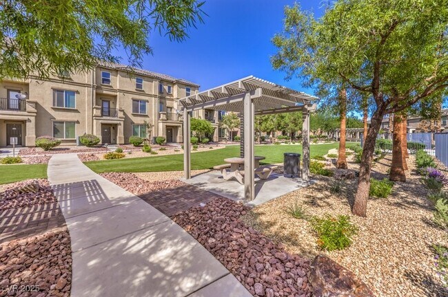 Building Photo - 4516 Townwall St