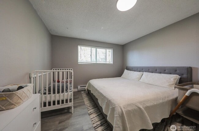 Building Photo - 10617-10617 10th Ave Ct S