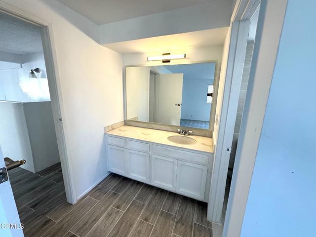 Building Photo - 244 Melrose Dr