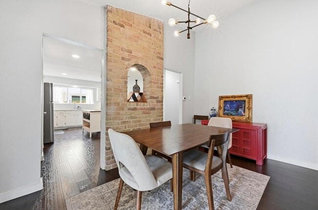 Building Photo - 6307 Tara Dr