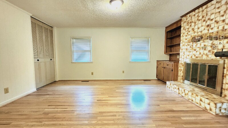Building Photo - 2703 Candlenut Rd