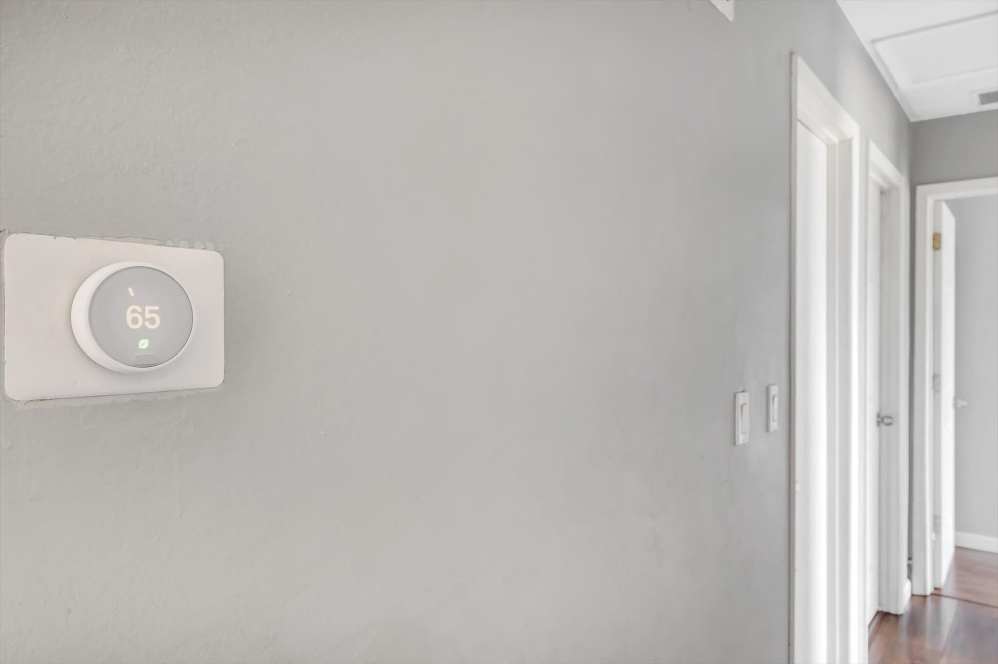 Building Photo - 2534 Millvalley Dr