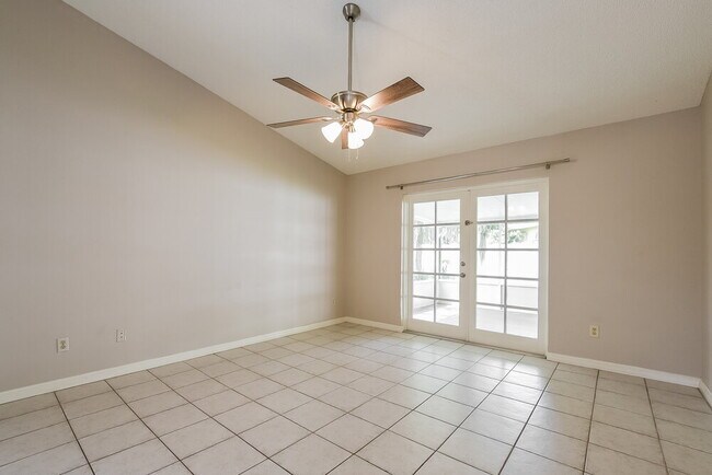 Building Photo - 8819 Reservation Dr