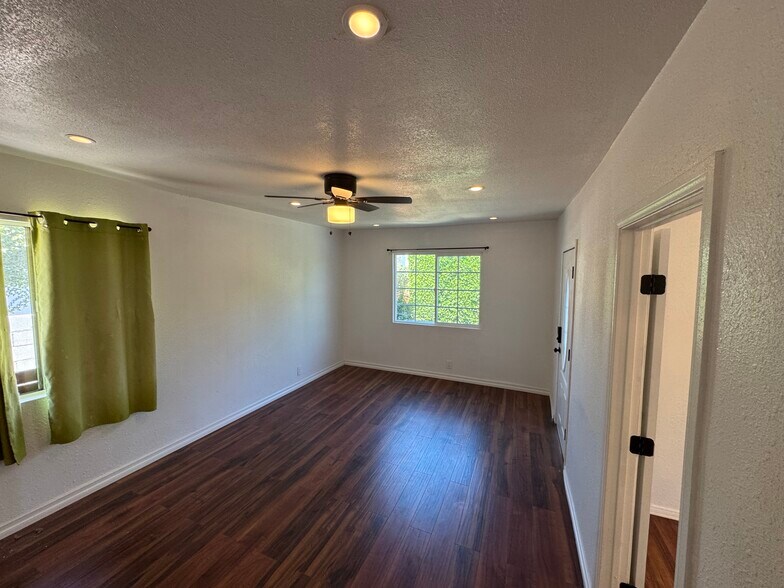 Living Area View - 526 Brooks Ave