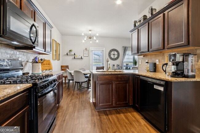 Building Photo - 151 Humphry Ct