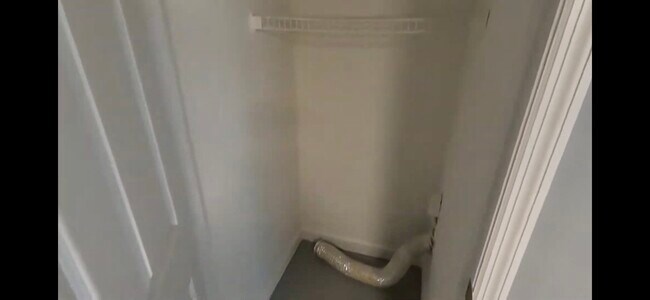 Dryer Hookup - 7557 Fleta St