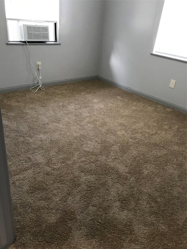 Building Photo - 8717 Spaulding St