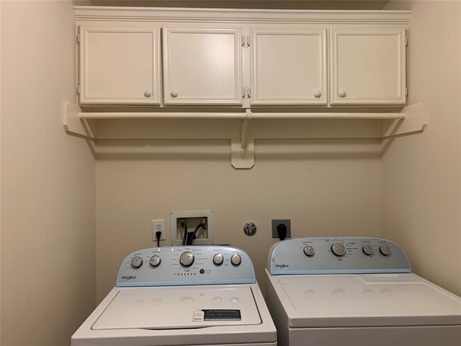 Building Photo - 3023 Aspen Ln