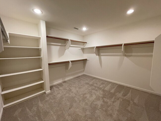 Building Photo - Beautiful Ranch Style House in Rancho Bernardo