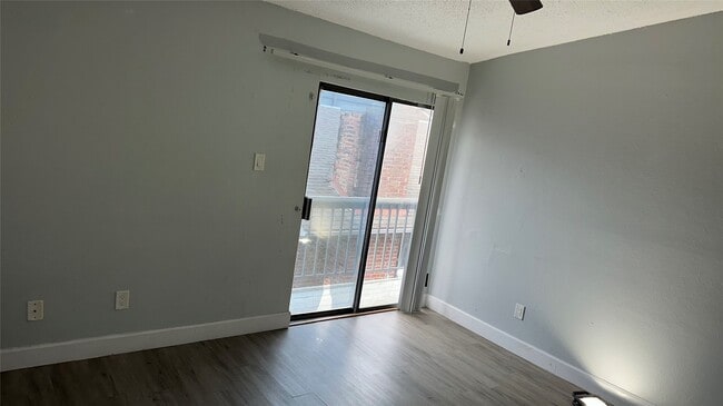 Building Photo - 9550 Deering Dr