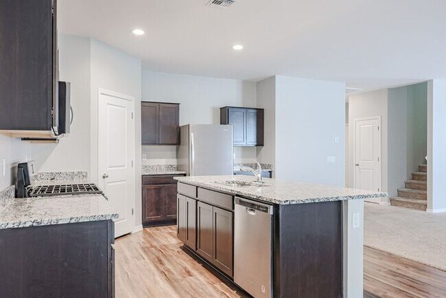 Building Photo - Home in Litchfield Park at Canyon Views! 5...